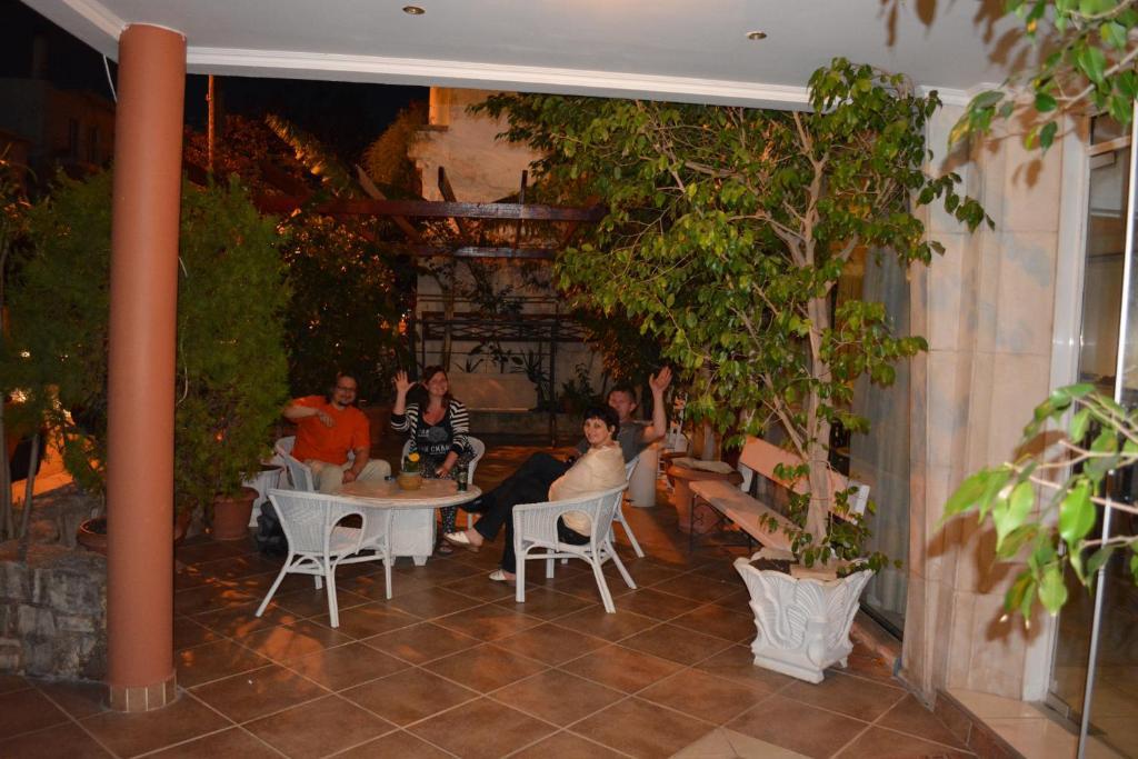 מלון Lefka Ori